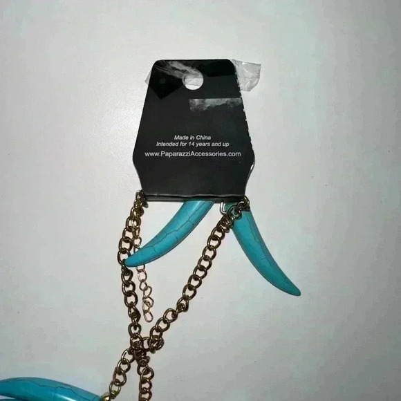 Paparazzi Tusk Tundra Blue Turquoise Stone Short Necklace Set with earrings NEW! - Picture 4 of 6